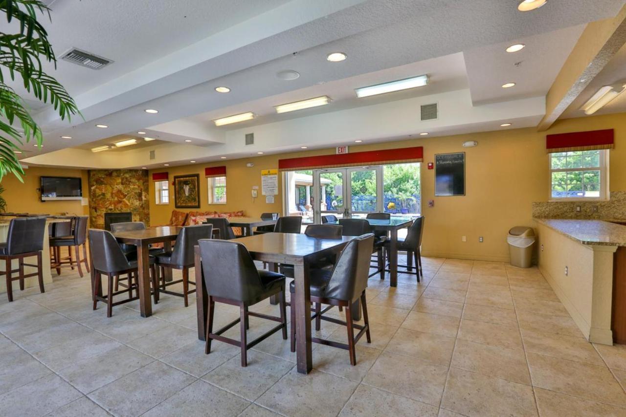 3 Bedroom 2 Bath Oceanwalk Condo With Estuary Views New Smyrna Beach Exteriér fotografie